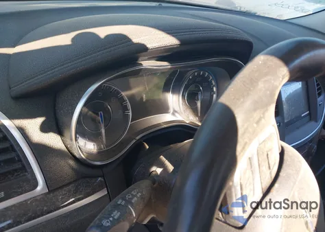 2020 Chrysler 300 Touring z USA, uszkodzony, nr VIN 2C3CCAAG9LH201079